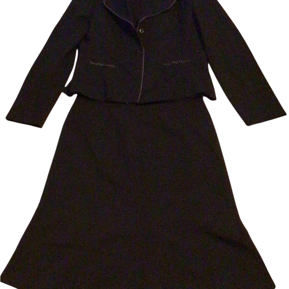Elegant Black Women's Skirt Suit Size 8